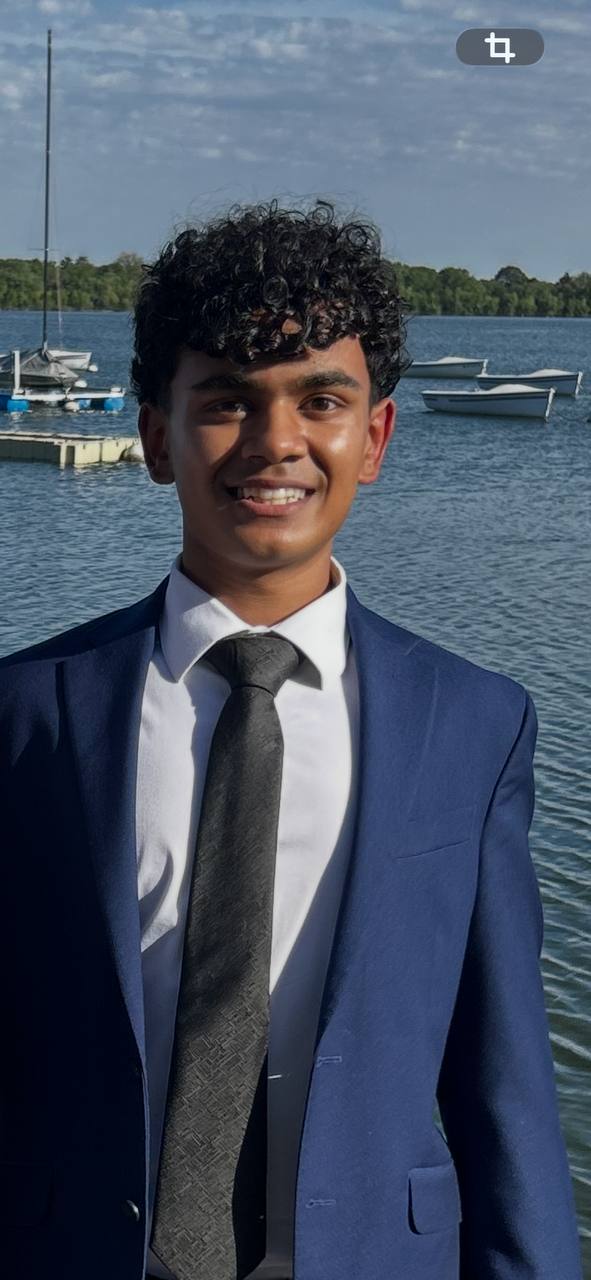 Aarav Pancholi, Sales Associate
